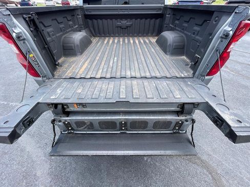 Used 2025 Chevrolet Silverado 1500 Custom Trail Boss w/ Dark Appearance Package image 27