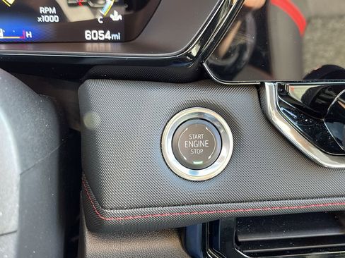 Used 2025 Chevrolet Colorado Z71 w/ Technology Package image 17