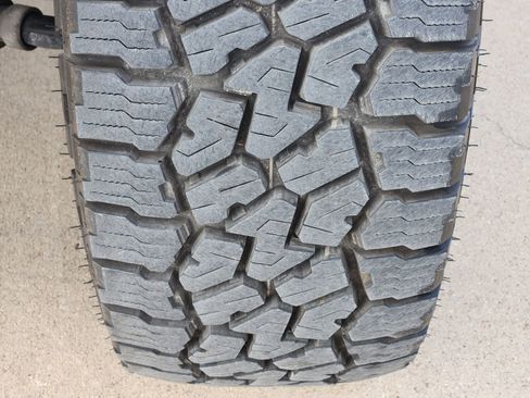 Used 2024 Jeep Gladiator Rubicon w/ Convenience Group image 14