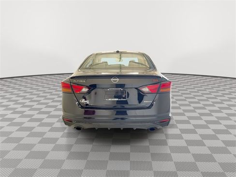 Certified 2024 Nissan Altima 2.0 SR image 10