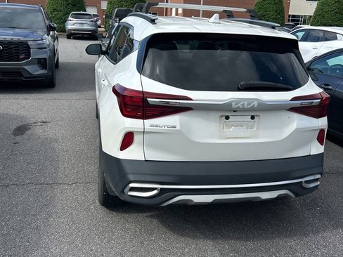 Certified 2023 Kia Seltos S w/ Navigation Package AWD/4WD image 6