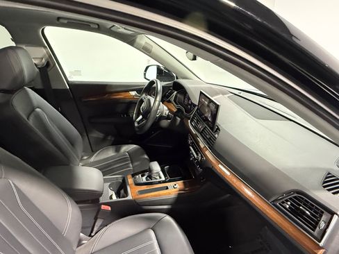 Used 2023 Audi Q5 2.0T Premium Plus w/ Premium Plus Package AWD/4WD image 40