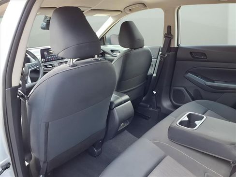 Used 2024 Nissan Altima 2.5 SV FWD image 26