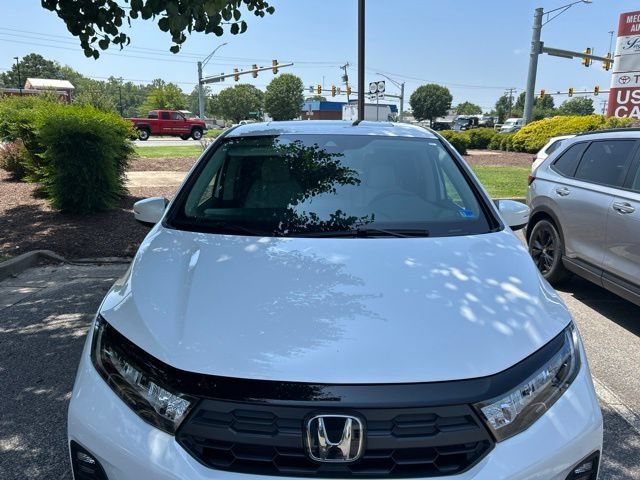 Used 2025 Honda Odyssey EX-L image 2