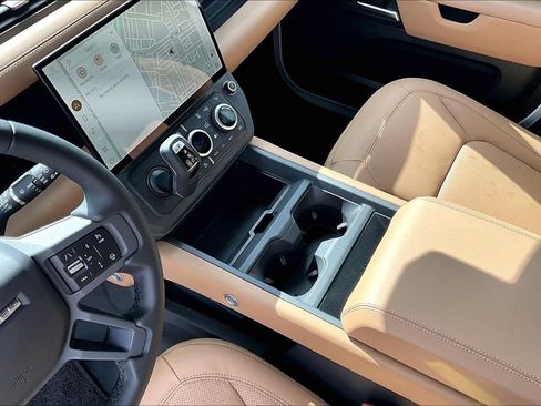 New 2026 Land Rover Defender 130 X-Dynamic SE AWD/4WD image 8