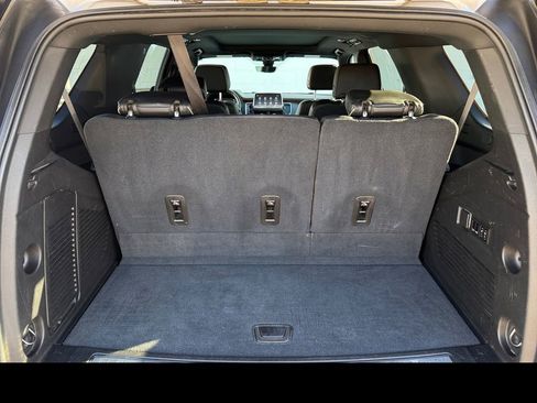 Used 2021 Chevrolet Tahoe Premier w/ Premium Package AWD/4WD image 19