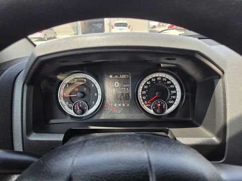 Used 2015 RAM 1500 Classic SLT RWD image 28