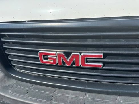 Used 2020 GMC Savana 4500 w/ Power Convenience Package RWD image 24