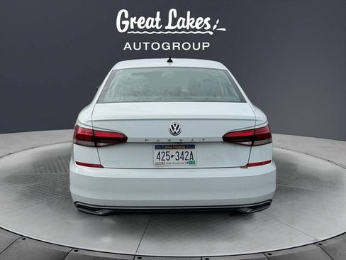 Used 2020 Volkswagen Passat 2.0T SE FWD image 4