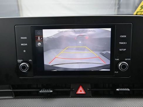 Used 2025 Kia Sportage LX image 25