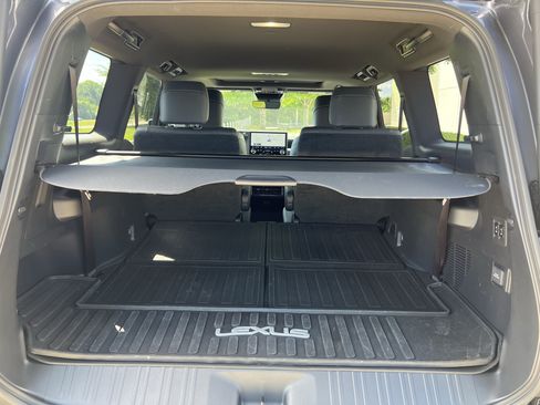 Used 2025 Lexus GX 550 w/ Accessory Package (2T) AWD/4WD image 34