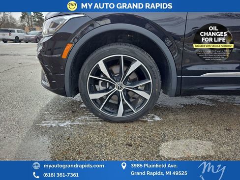 Used 2022 Volkswagen Tiguan SEL R-Line image 29