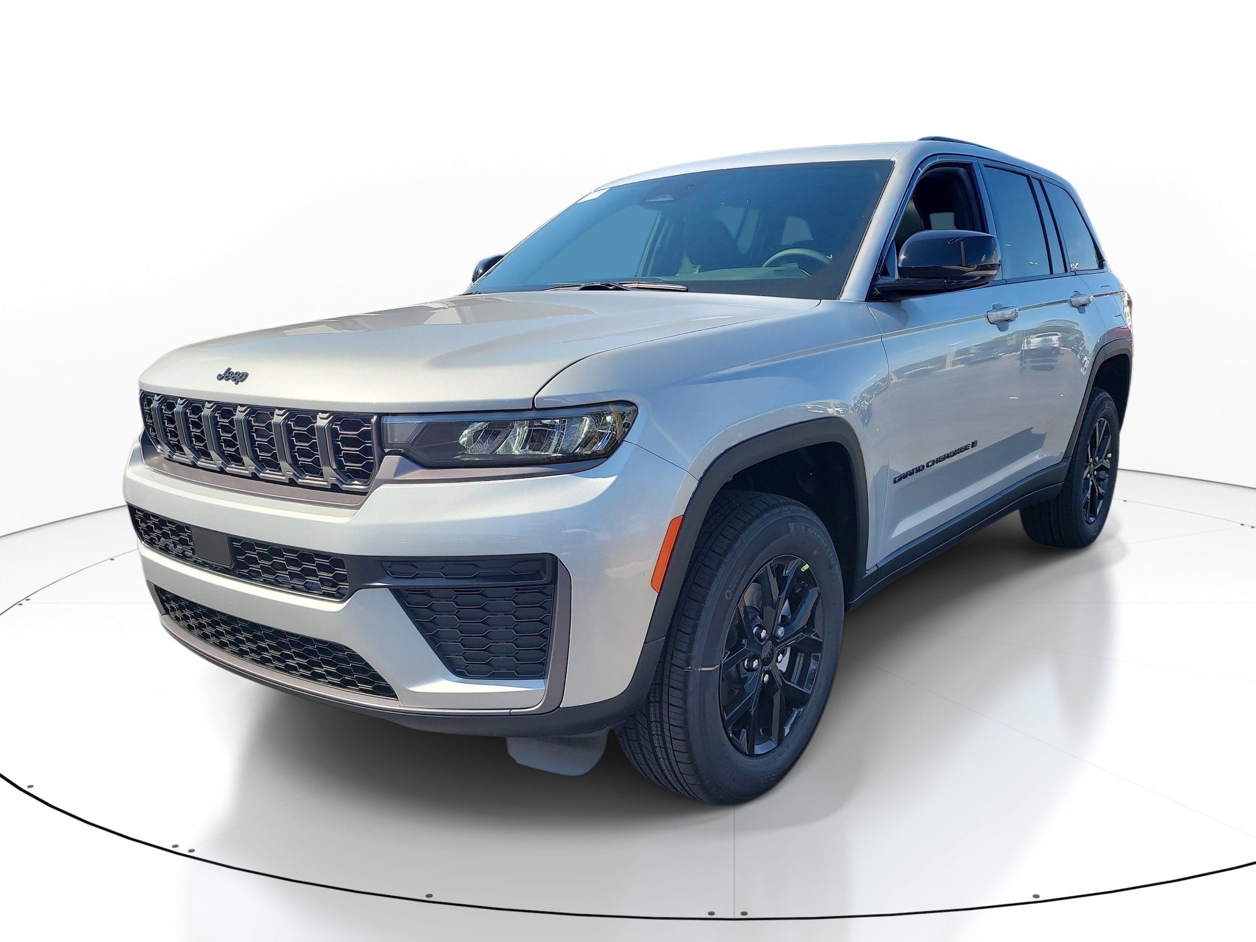 New 2026 Jeep Grand Cherokee Altitude RWD image 4