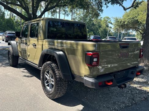Used 2025 Jeep Gladiator Mojave w/ Convenience Group AWD/4WD image 3