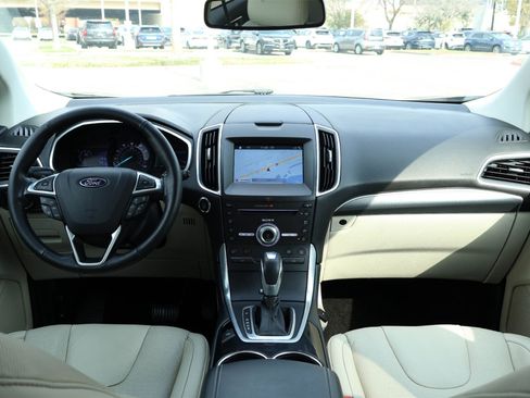 Used 2017 Ford Edge Titanium w/ Equipment Group 301A image 10