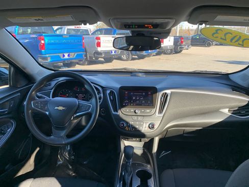 Certified 2023 Chevrolet Malibu LT image 35