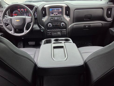 Used 2025 Chevrolet Silverado 2500 W/T w/ WT Convenience Package RWD image 17