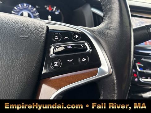 Used 2020 Cadillac Escalade Luxury w/ LPO, Radiant Package image 29
