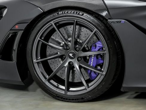 Used 2019 McLaren 720S RWD image 11