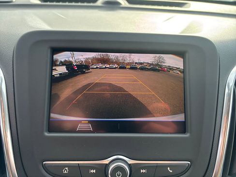 Used 2020 Chevrolet Equinox LS w/ LS Convenience Package image 20