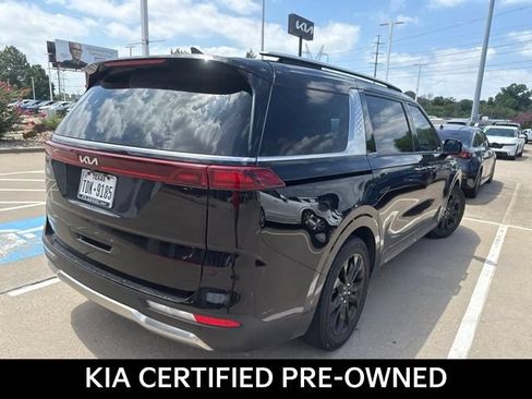 Used 2023 Kia Carnival SX FWD image 3
