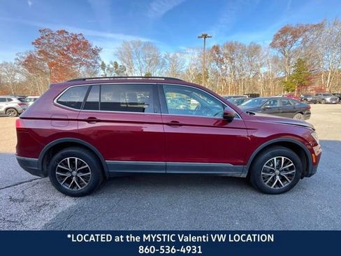 Certified 2020 Volkswagen Tiguan SE w/ Panoramic Sunroof Package image 5