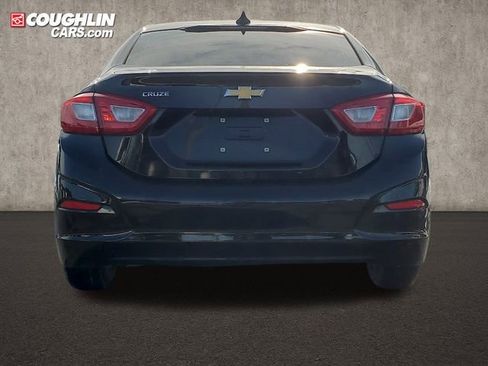Used 2017 Chevrolet Cruze LS image 6