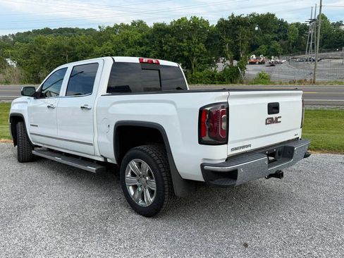 Used 2018 GMC Sierra 1500 SLT AWD/4WD image 3