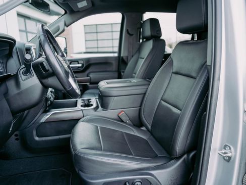 Used 2021 GMC Sierra 2500 SLT w/ SLT Convenience Package image 19