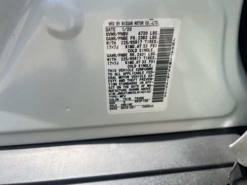 Used 2020 Nissan Rogue S AWD/4WD image 17
