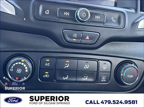 Used 2024 GMC Terrain SLE FWD image 30