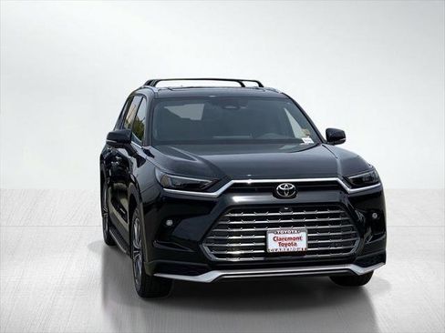 Certified 2026 Toyota Grand Highlander AWD Hybrid image 13
