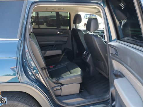 Used 2023 Volkswagen Atlas SE w/ Panoramic Sunroof Package FWD image 30