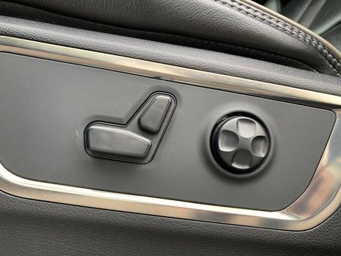 Used 2019 RAM 1500 Limited w/ Advanced Safety Group image 13