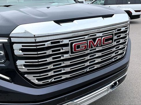 Used 2022 GMC Sierra 1500 Denali AWD/4WD image 36
