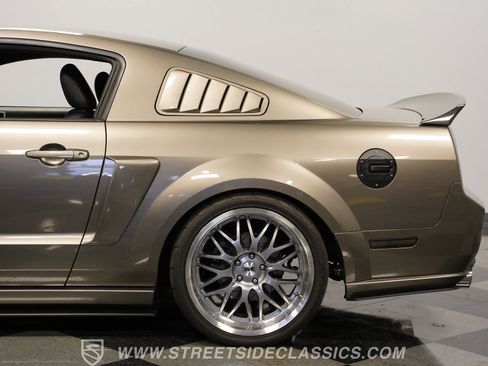 Used 2005 Ford Mustang GT image 24