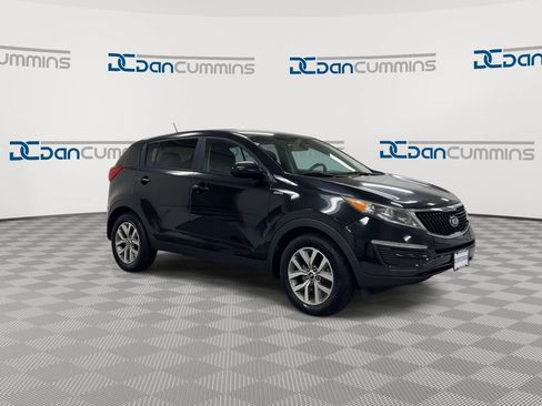Used 2016 Kia Sportage LX AWD/4WD image 2
