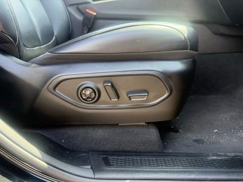 Used 2023 Jeep Grand Cherokee Limited AWD/4WD image 54