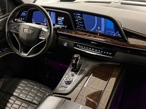 Used 2023 Cadillac Escalade Sport Platinum w/ Heavy-Duty Trailer Package AWD/4WD image 53