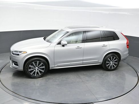 Used 2023 Volvo XC90 B5 Plus w/ Protection Package Premier image 29