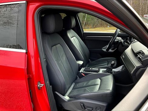 Used 2024 Audi Q3 2.0T Premium image 7