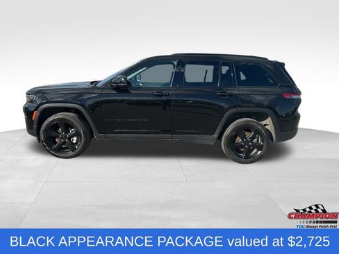 Used 2025 Jeep Grand Cherokee Limited w/ Black Appearance Package image 2