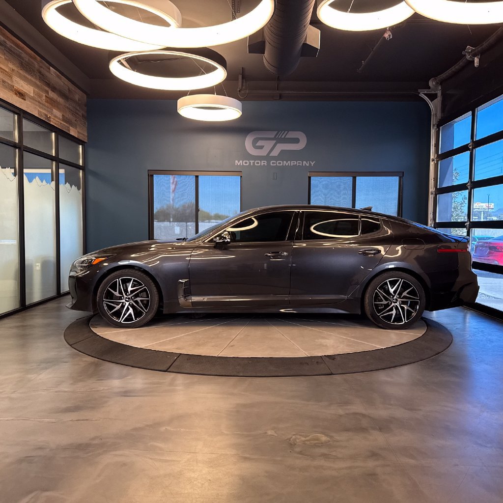 Used 2022 Kia Stinger GT-Line w/ Sun & Sound Package RWD image 6