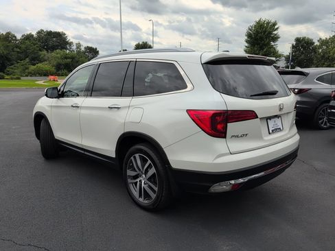 Used 2017 Honda Pilot Touring image 3