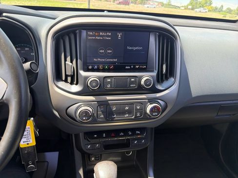 Used 2022 Chevrolet Colorado Z71 AWD/4WD image 15
