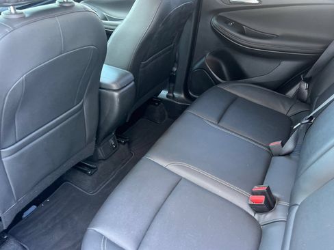 Used 2024 Buick Encore GX Sport Touring FWD image 16