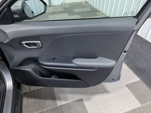 Used 2025 Kia K4 FWD image 26
