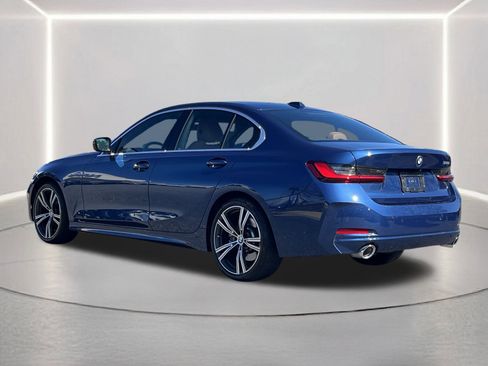Used 2024 BMW 330i Sedan w/ Convenience Package image 25