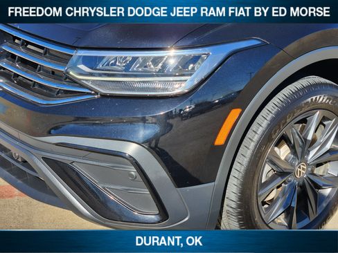 Used 2024 Volkswagen Tiguan SE image 6