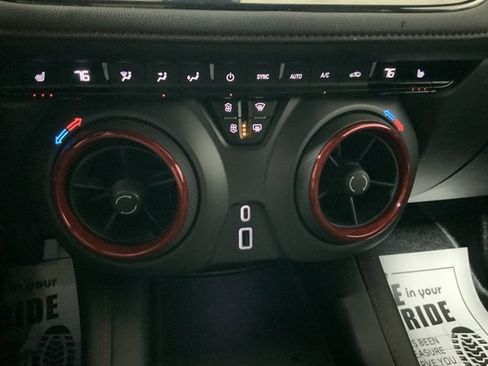 Used 2021 Chevrolet Blazer RS FWD image 44